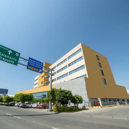 Capital O Hotel Casa Real Celaya Celaya  Kültér fotó